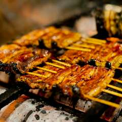 鹿児島産など国産の鰻を使い、ふっくらと仕上げる職人の技