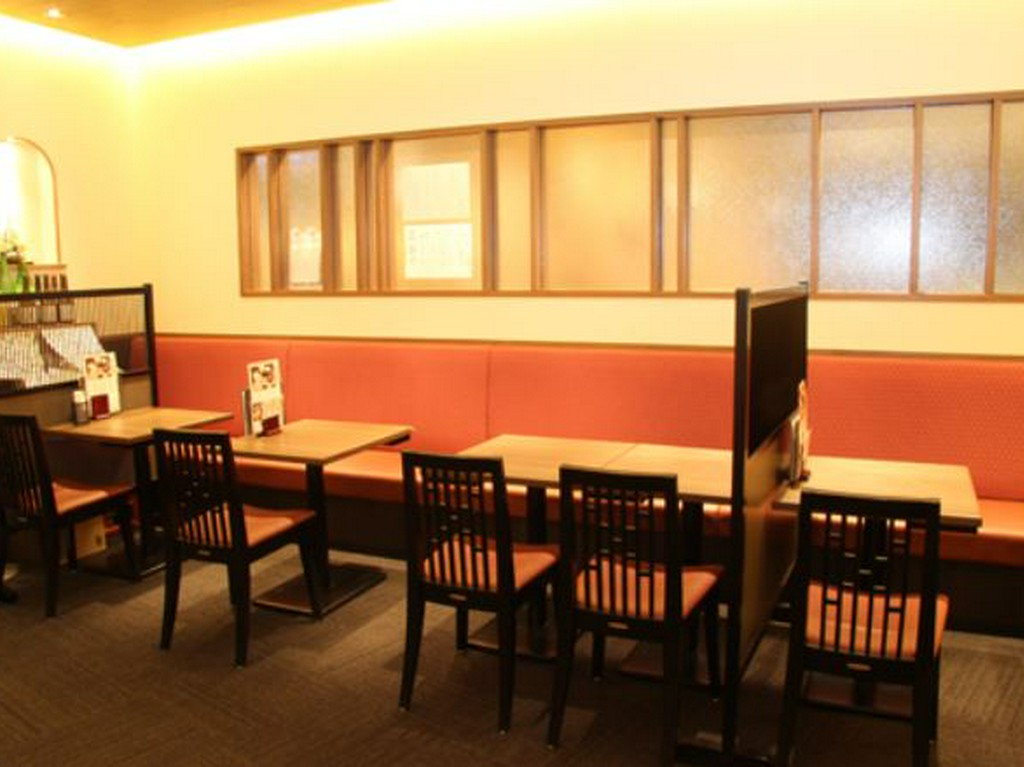 鰻料理をゆったりと味わう、落ち着いた大人の宴会に