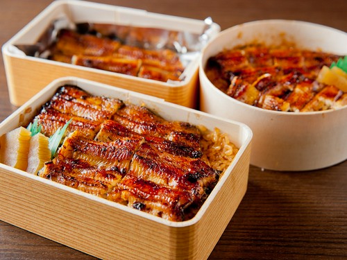 『鰻重』などは、おもちかえりも可能