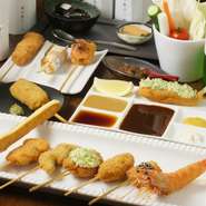 串カツ十二種。厳選した本日おすすめの串カツを、揚げたてにてご用意いたします。