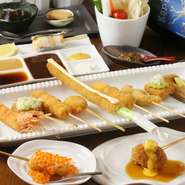 串カツ十二種。本日のスペシャル串二種のほか、厳選した本日おすすめの串カツをご用意いたします。
