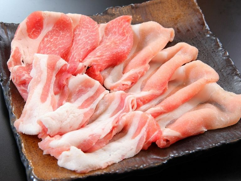 厳選したお肉がしゃぶしゃぶの基本