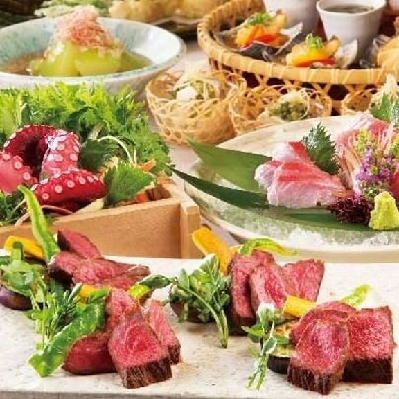 宴会コースもアラカルトも、全国各地の厳選食材を使用