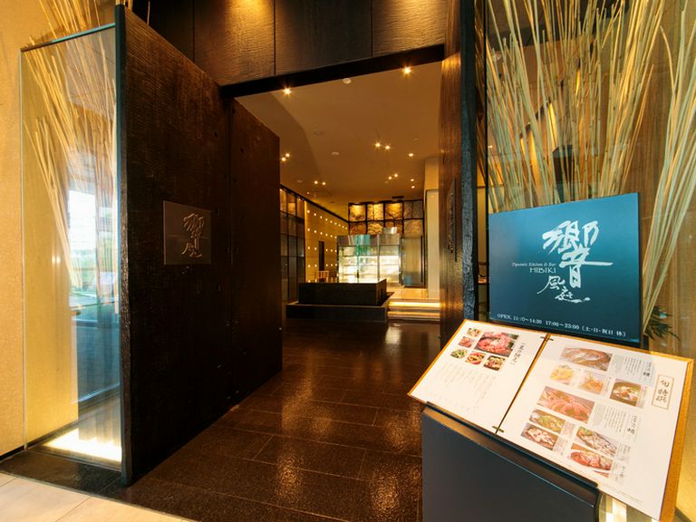 高級感あふれるスタイリッシュなエントランス