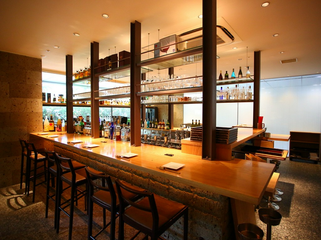 デートや一人飲みに使いたいカウンター席