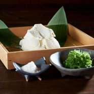 特選大豆に天然にがり。頑なまでのこだわりが深い味わいとなっている。

