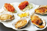 《カキフライ／バターソテー／ガーリックバターと香草パン粉の焼き牡蠣》
各3P 3,585円（税込3,943円）