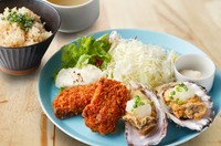 牡蠣スープ／ポテトサラダ／牡蠣だしの炊き込みご飯付
おすすめドリンク：CACCCIスパークリング
