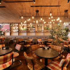 遊び心溢れるカジュアルな空間は様々な宴会シーンにもおすすめ