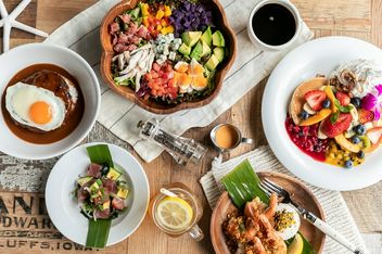 알로하 테이블 콜릿 마레 미나토 미라이