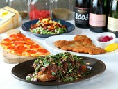 良質な「食材」に各国のスパイスを取り入れ“無国籍”を表現