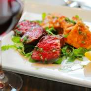 ご宴会や歓迎会に！　料理長自慢のお薦め贅沢コースです。その日のお薦めパスタに、お魚、お肉としっかり楽しんでいただける料理のラインナップ！