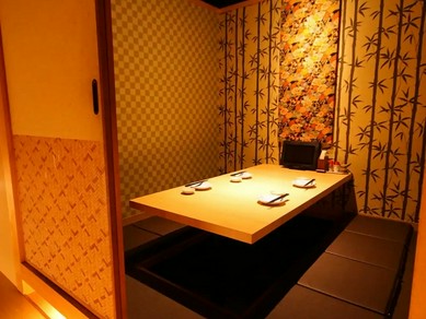 梅田 大阪駅で個室のあるお店 ヒトサラ 梅田 大阪駅で個室のあるお店 ヒトサラ