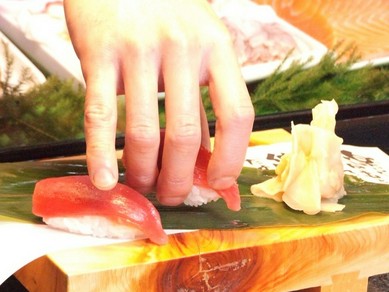 新鮮なネタを熟練の職人が真心を込めて握る絶品本格江戸前ずし