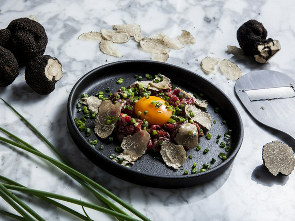 ブラックアンガスの焼きトリュフタルタル