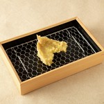 高級魚といわれるノドグロ。上質な旨味と甘み、ふわふわの食感。