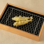 香魚と言われる鮎独特の香り、苦味がそのまま楽しめます。