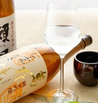 当日注文可能な2時間飲み放題。プレミアム飲み放題と日本酒全種類飲み放題※スパークリング日本酒は対象外