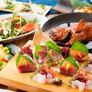 団体も収容可能のため、大人数での会食の場や宴会などでぜひご利用を。広々とした個室は開放感が得られます。
