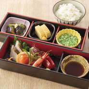 ※ご飯大盛無料
※ご飯おかわり100円（税込）