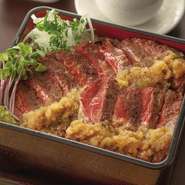 特選牛ステーキ重（茶碗蒸し/椀/香の物）