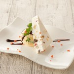 凍ったまま食べるイタリアンデザートです。