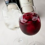 グラス 各649円/カラフェ 各1,947円