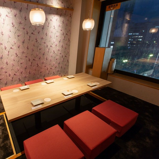 全席個室 ウメ子の家 横浜西口店 横浜駅 居酒屋 の料理 店内写真 ヒトサラ 全席個室 ウメ子の家 横浜西口店 横浜駅 居酒屋 の料理 店内写真 ヒトサラ