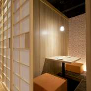 仲間内の飲み会や会社宴会、ご接待などシーンに合わせてお部屋をご用意致します。オシャレでプライベート空間漂う素敵なお席をご案内致します。
