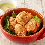 やっぱり定番！トマトの瑞々しさととろーりチーズがたまりません。
