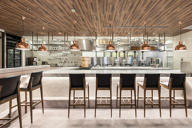 食器・内装にこだわっている