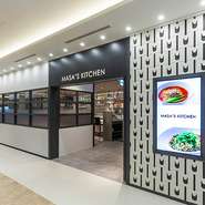 個室もあり接待や会食、ご家族でのお食事会など気兼ねなく利用することができます。