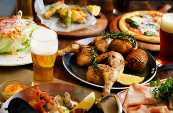 【ビールとの相性バツグン！！】バターの風味香る焼きたてローストチキン