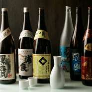 日本酒は『浦霞』など厳選したお酒をラインアップ。焼酎も充実