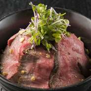 ローストビーフ丼 