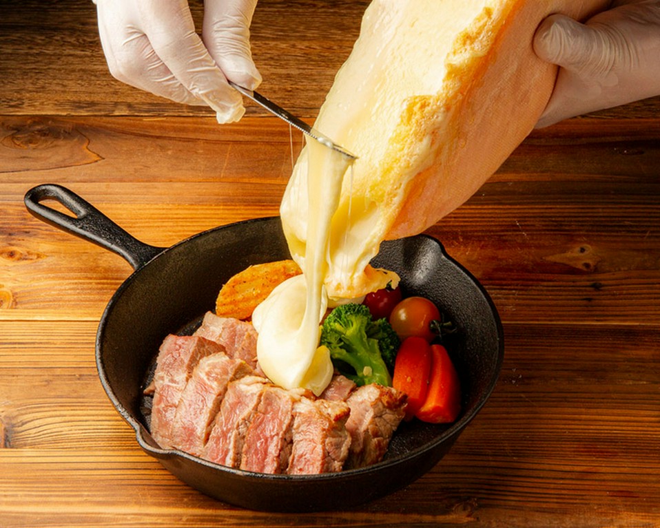 牛サーロインのラクレット