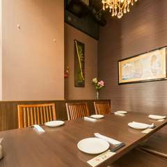 全席完全個室で案内してくれる天神の鶏料理専門店