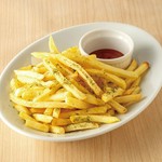 希少部位の「牛ミスジ」をステーキで堪能できます。肉の旨味とコク、とろけるような柔らかさが絶妙。お酒との相性も良いので、是非ご一緒に楽しんでみてはいかがでしょうか。