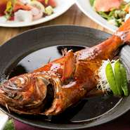 一皿の上で、贅の限りを尽くしている『雲丹・いくら・蟹のこぼれ寿司』