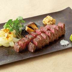 黒毛和牛赤身肉のステーキ