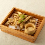 サクサクとした食感、ごぼうの香りが口の中に広がります。