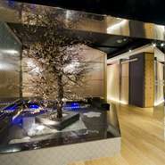 仲間内の飲み会や会社宴会、ご接待などシーンに合わせてお部屋をご用意致します。オシャレでプライベート空間漂う素敵なお席をご案内致します。