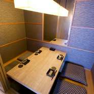 2名でもゆったり利用できる個室席をご用意。周りを気にせずくつろげるので、2人きりの特別な時間を満喫できます。