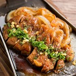 新鮮ないかの軟骨を塩辛にしました。コリコリとした軟骨が美味しい塩辛です。