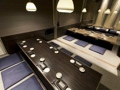 和の伝統とモダニズムが融和した空間で、プレミアムなひとときを