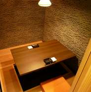 2名でもゆったり利用できる個室席をご用意。周りを気にせずくつろげるので、2人きりの特別な時間を満喫できます。