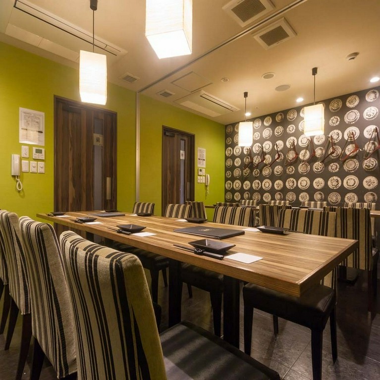 人数に合わせて使える個室席も豊富に