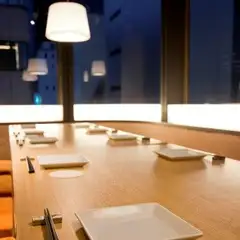 風情溢れる和テイストの完全個室が非日常を提供。