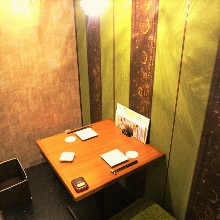 自分たちだけの空間で、優雅にディナーを楽しむ