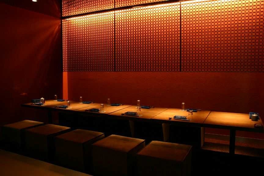 和の伝統とモダニズムが融和した空間で過ごす、プレミアムな時間